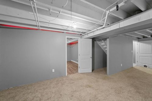 170 Village Circle Dr, Winfield MO 63389-2051 exterior