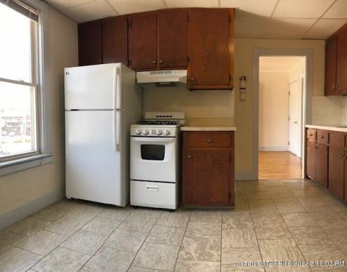 523 Washington Ave, Portland ME 04103-2075 exterior