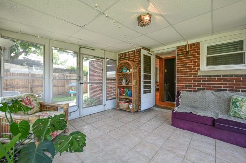 9508 Ctr St, Milwaukee WI 53222-4523 exterior