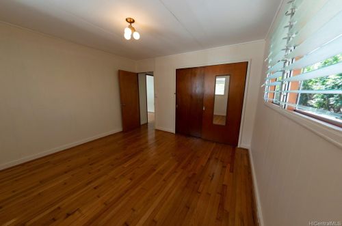 1717 Noe St, Honolulu HI 96819 exterior