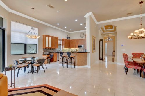 6951 Boscanni Dr, Boynton Beach FL 33437-3720 exterior