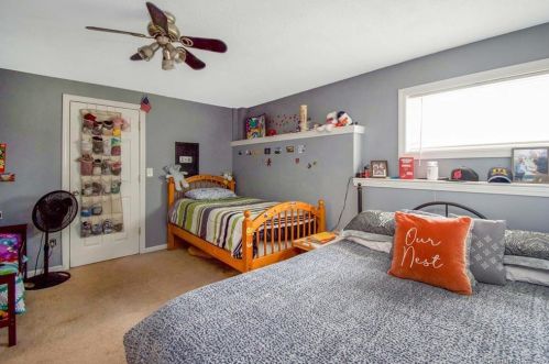 51 Berrios Hl Rd, Windsor CT 06095-1003 exterior