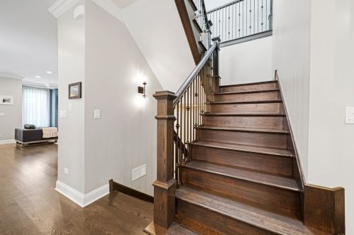 3753 Tripp Ave, Chicago IL 60803-1832 exterior