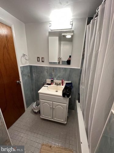 2160 Cumberland St, Philadelphia PA 19125-2245 exterior