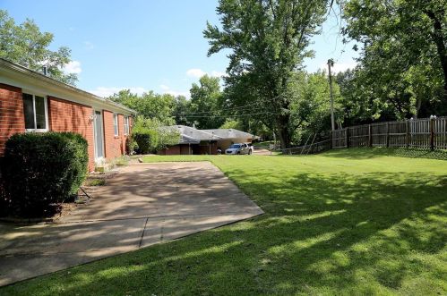 1823 Bookbinder Dr, Saint Louis MO 63146-4308 exterior