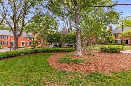 801 Defoors Ml Cir, Atlanta GA 30318-2392 exterior