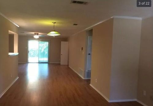 2030 Encino Cir, Austin TX  78723-5715 exterior