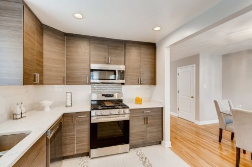 7656 Bosworth Ave, Chicago IL  60626-1217 exterior