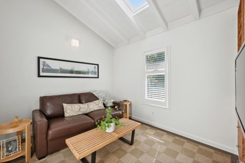 16 Gln Dr, Mill Valley CA 94941-1251 exterior