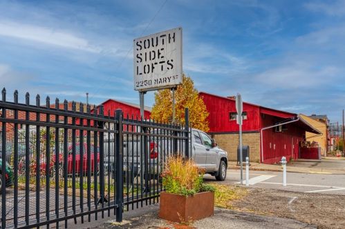 2250 Mary St, Pittsburgh PA  15203-2280 exterior