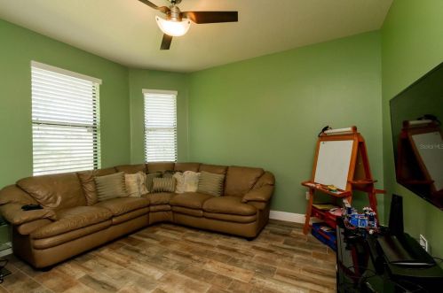 20011 Outpost Point Dr, Tampa FL  33647-3560 exterior