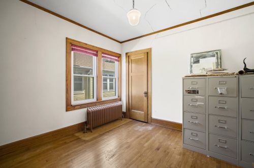 2133 28, Milwaukee WI 53215-2423 exterior