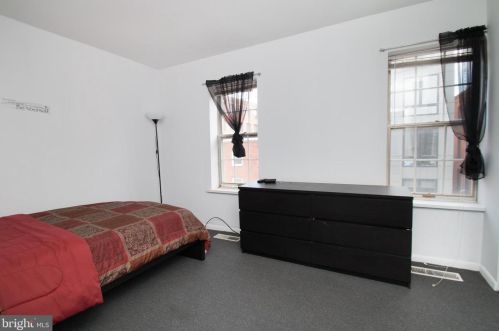 1144 4 St, Philadelphia PA 19133-3208 exterior