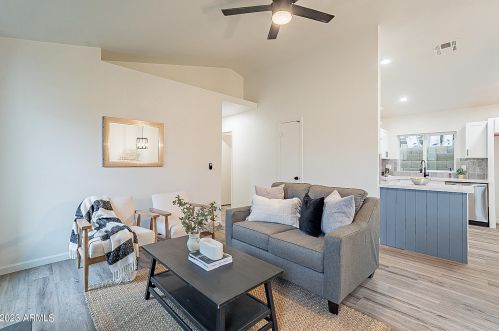 18230 17 Way, Phoenix AZ 85022-1309 exterior