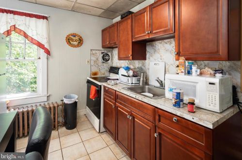 1034 Quinton Ave, Trenton NJ 08629-2402 exterior