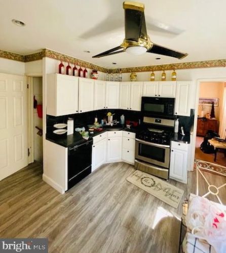 2502 18 St, Philadelphia PA 19132-3812 exterior