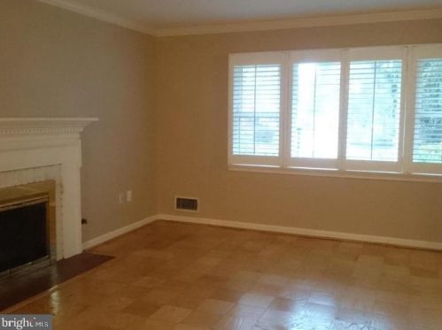 1415 Mayflower Dr, Mc Lean VA  22101-5615 exterior