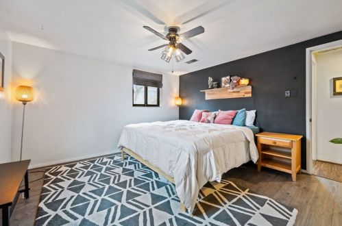 4643 Mckee Dr, Pittsburgh PA  15236-2445 exterior