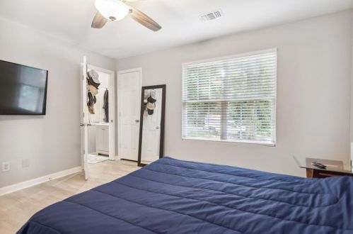 1187 2 St, Atlanta GA 30318-4610 exterior