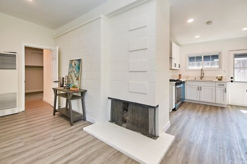 511 Rosslynn Ave, Fullerton CA  92832-2725 exterior