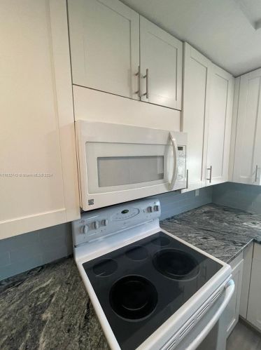 9851 Sandalfoot Blvd, Boca Raton FL 33428-6631 exterior