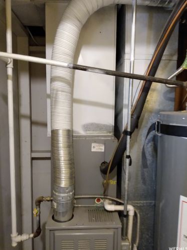 8758 1365, Taylorsville UT 84088-9127 exterior