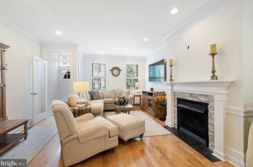 756 24 St, Philadelphia PA 19130-1953 exterior