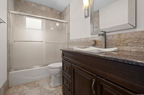 51 Murdock St, Huntington Station NY  11746-4345 exterior