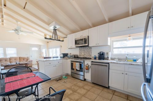 100 Plover Way, Lavallette NJ 08735-1236 exterior