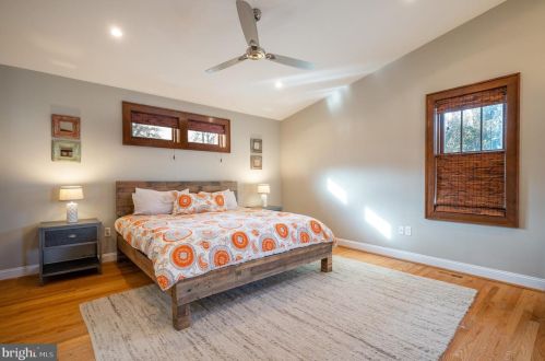 104 Monroe Ave, Alexandria VA 22301-1922 exterior