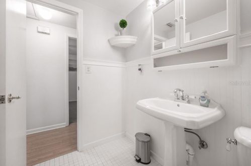 315 Haya St, Tampa FL  33603-1936 exterior