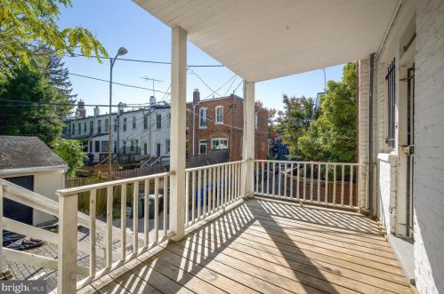 1907 35 Pl, Washington DC 20007-1407 exterior