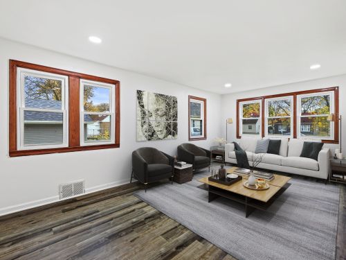 4226 41st St, Milwaukee, WI 53221-5755