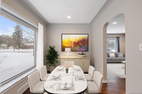 1631 Taunton Rd, Bham MI  48009-7203 exterior