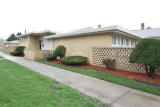 8601 Calumet Ave, Chicago IL  60619-6027 exterior