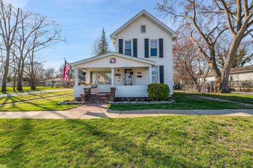 1103 Saint Clair Blvd, Algonac MI  48001-1432 exterior