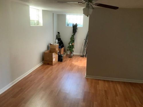 16 Chapel Dr, Pittsburgh PA 15237-2518 exterior