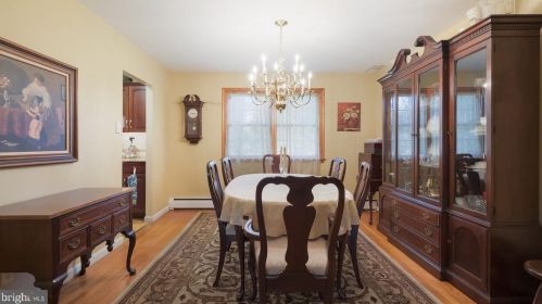 2350 Steven Rd, Huntingdon Valley PA 19006-6610 exterior