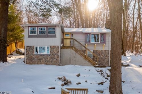 369 Shore Trl, Sparta NJ  07871-2045 exterior