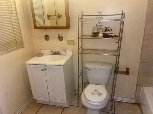 5608 Marshfield Ave, Chicago IL 60636-1218 exterior