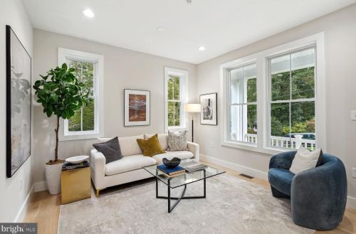 10601 Greenacres Dr, Silver Spring MD 20903-1214 exterior