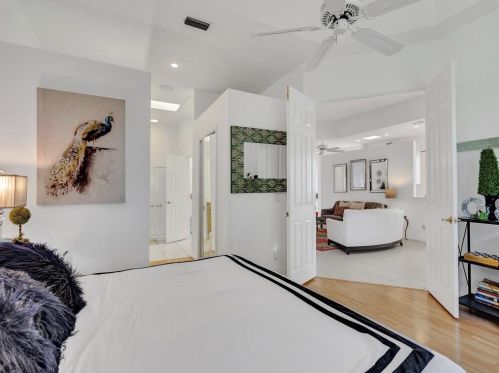 441 Fairway Lndg, Fort Pierce FL  34986-2168 exterior