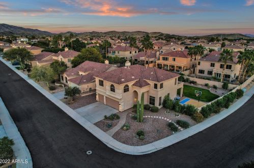 16647 15th Dr, Phoenix AZ  85045-0773 exterior