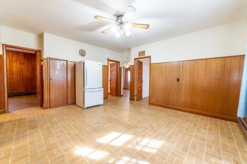 102 Ophelia St, Providence RI  02909-5736 exterior