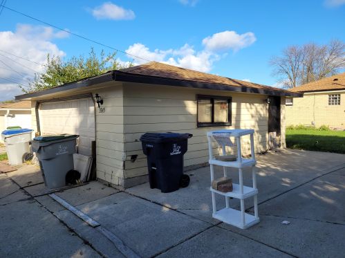 3845 61, Milwaukee WI 53216-2102 exterior