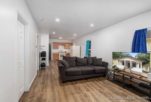 1632 Dyson St, Meskegon MI  49442-5722 exterior