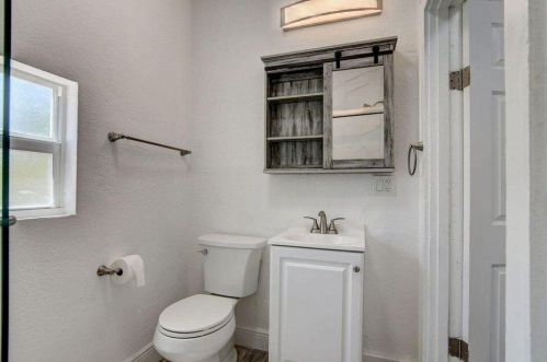 331 1 Ave, Boynton Beach FL 33435-4006 exterior