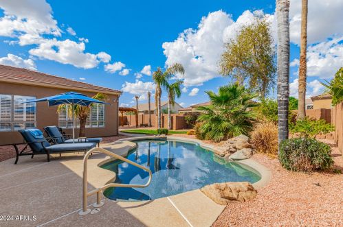 2146 Buena Vis Dr, Chandler AZ 85249-4608 exterior
