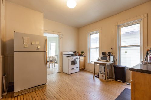 2375 Booth St, Milwaukee WI  53212-3429 exterior