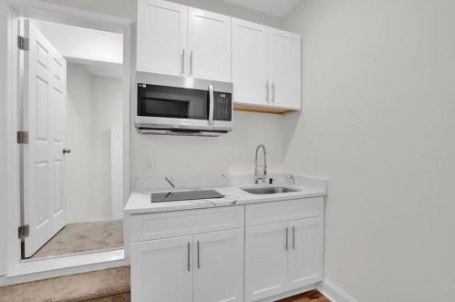 2199 Collins Dr, Atlanta GA  30318-1217 exterior